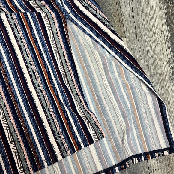 BCBGeneration Striped Midi Dress Draped Pockets Sleeveless V-neck Pull-on Sz. L - Picture 10 of 15